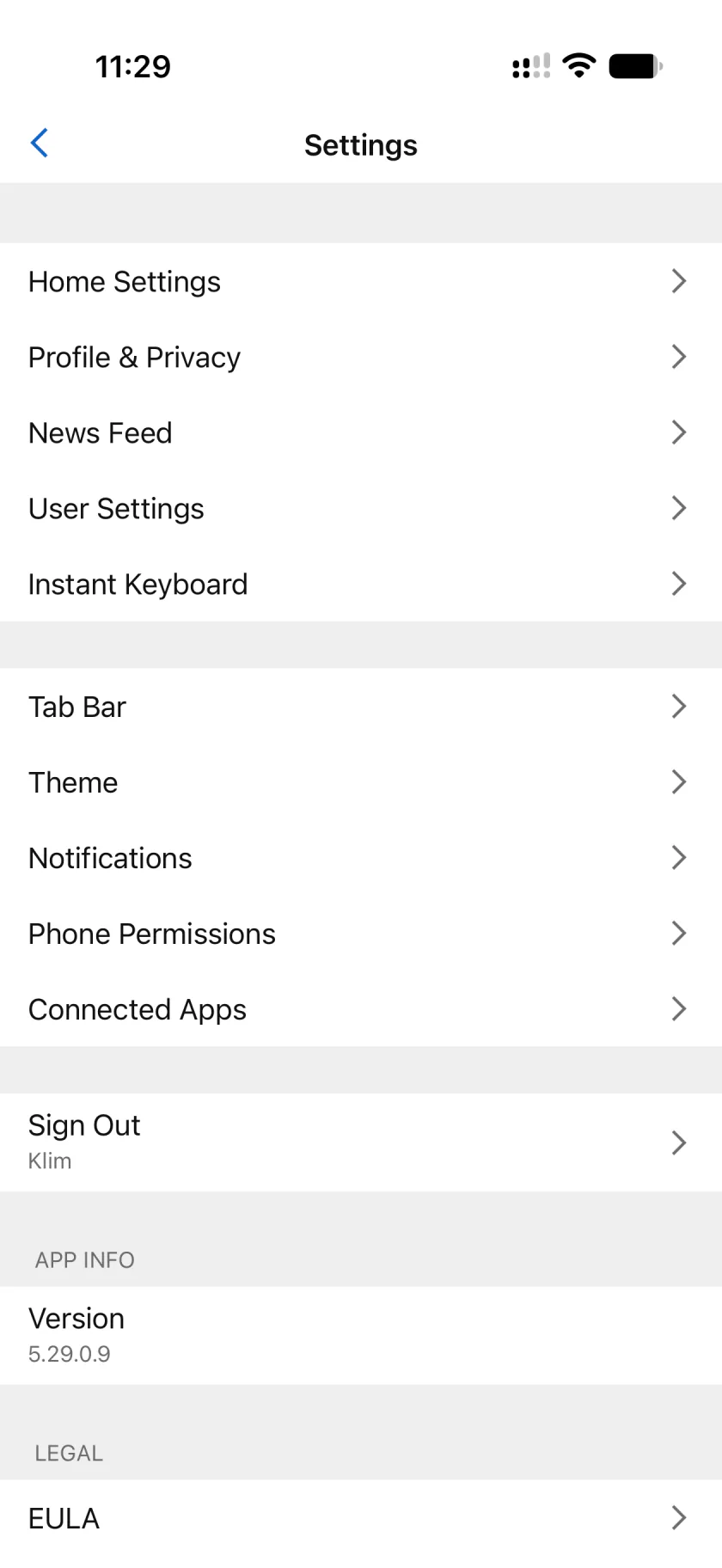 Garmin Connect Settings with an arrow pointing to Connected Apps